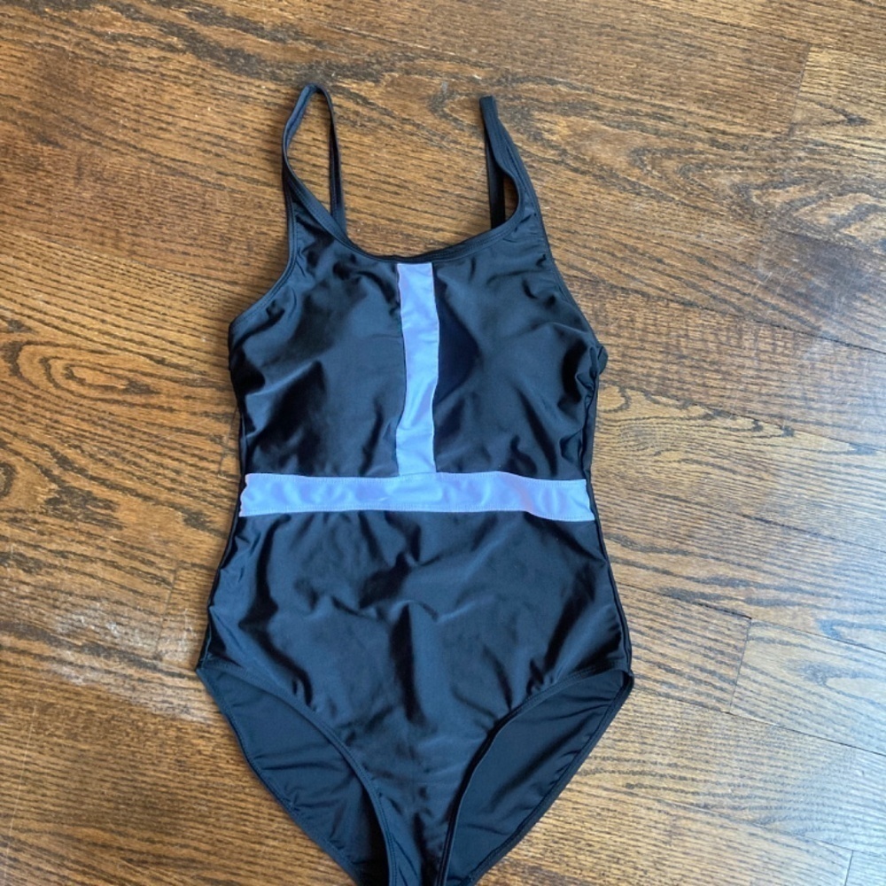 Simon Chang Solutions BLACK AND WHITE ONE PIECE SWIMSUIT SIZE 10